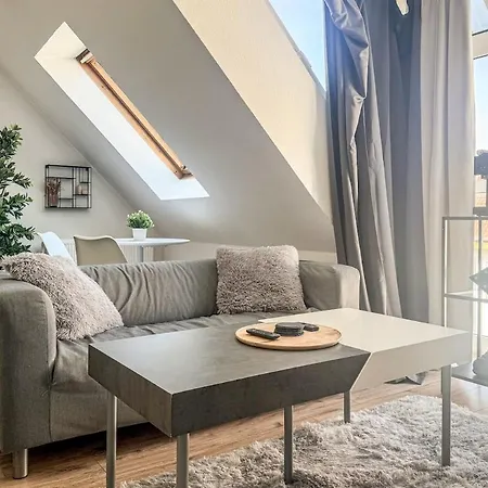 Modern In Center Apartment *