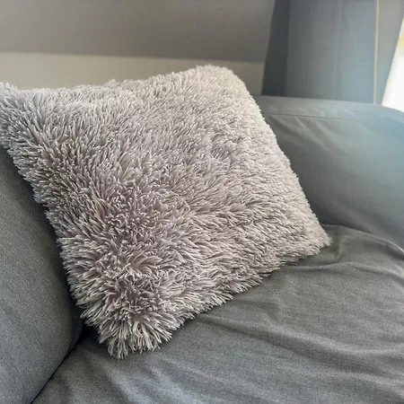 Modern In Center Apartment