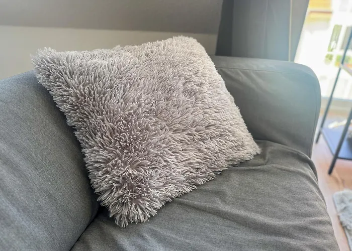 Modern In Center Apartment